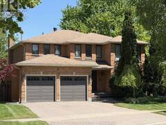 17 PICCADILLY ROAD Richmond Hill Ontario, L4B 1S5
