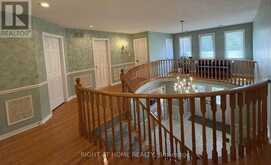 17 PICCADILLY ROAD | Richmond Hill Ontario | Slide Image Thirteen