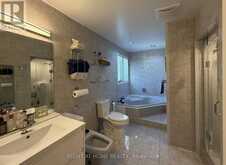 17 PICCADILLY ROAD | Richmond Hill Ontario | Slide Image Seventeen