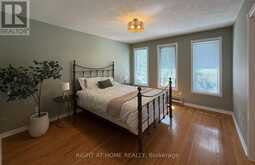 17 PICCADILLY ROAD | Richmond Hill Ontario | Slide Image Twenty