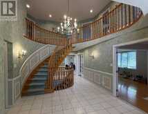 17 PICCADILLY ROAD | Richmond Hill Ontario | Slide Image Three