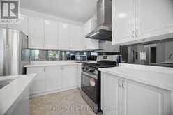 2249 CRESTMONT DRIVE | Oakville Ontario | Slide Image Seventeen