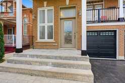 15 CHARLESWOOD CIRCLE | Brampton Ontario | Slide Image Three
