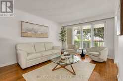 1302 REDBANK CRESCENT | Oakville Ontario | Slide Image Three