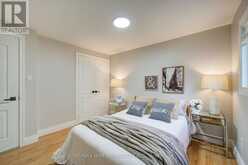 19 PENWICK CRESCENT | Richmond Hill Ontario | Slide Image Thirty-one
