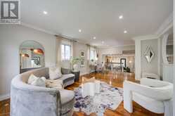 19 PENWICK CRESCENT | Richmond Hill Ontario | Slide Image Eight