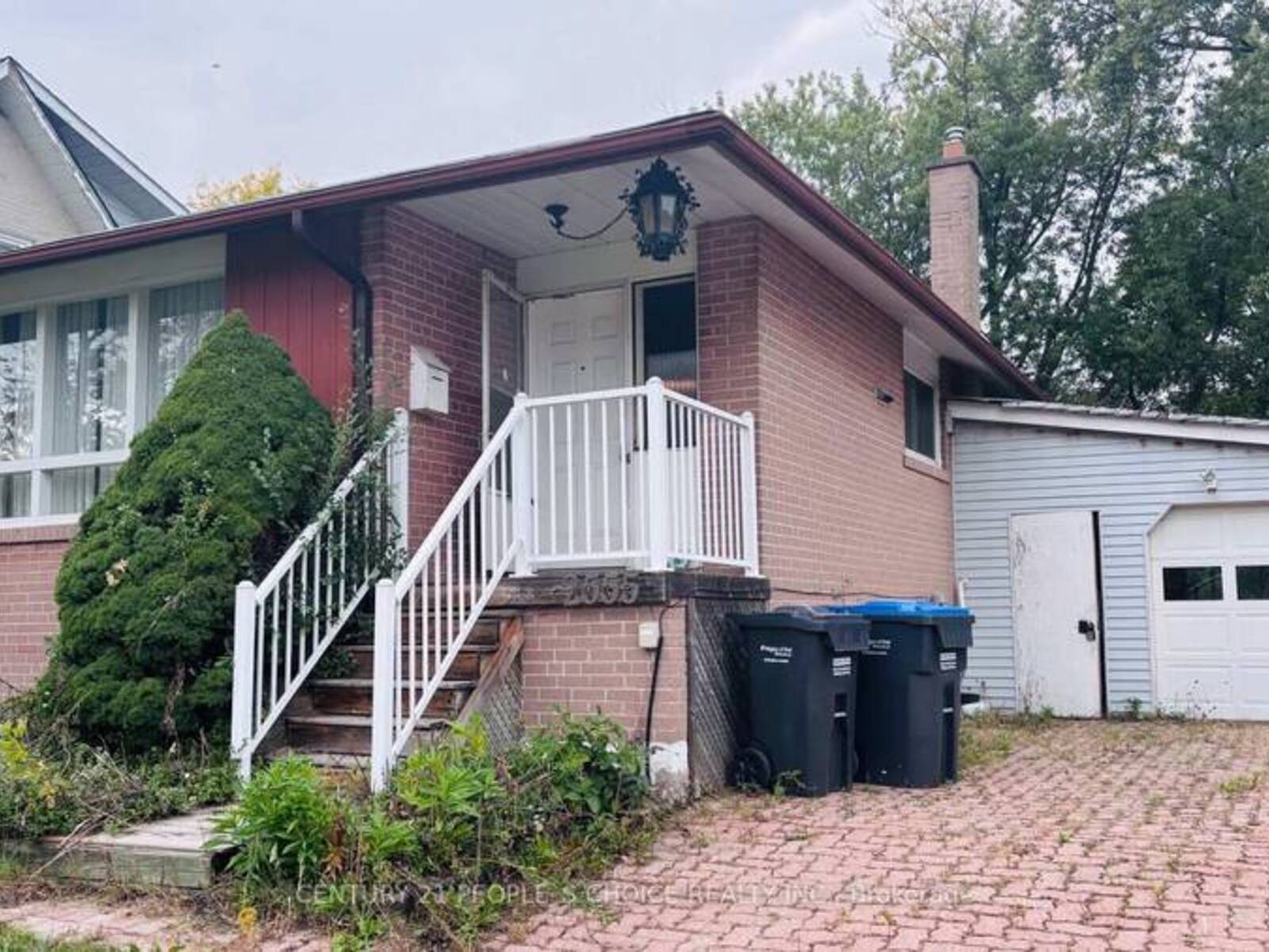2555 CHALKWELL CLOSE, Mississauga, Ontario L5J 2C1