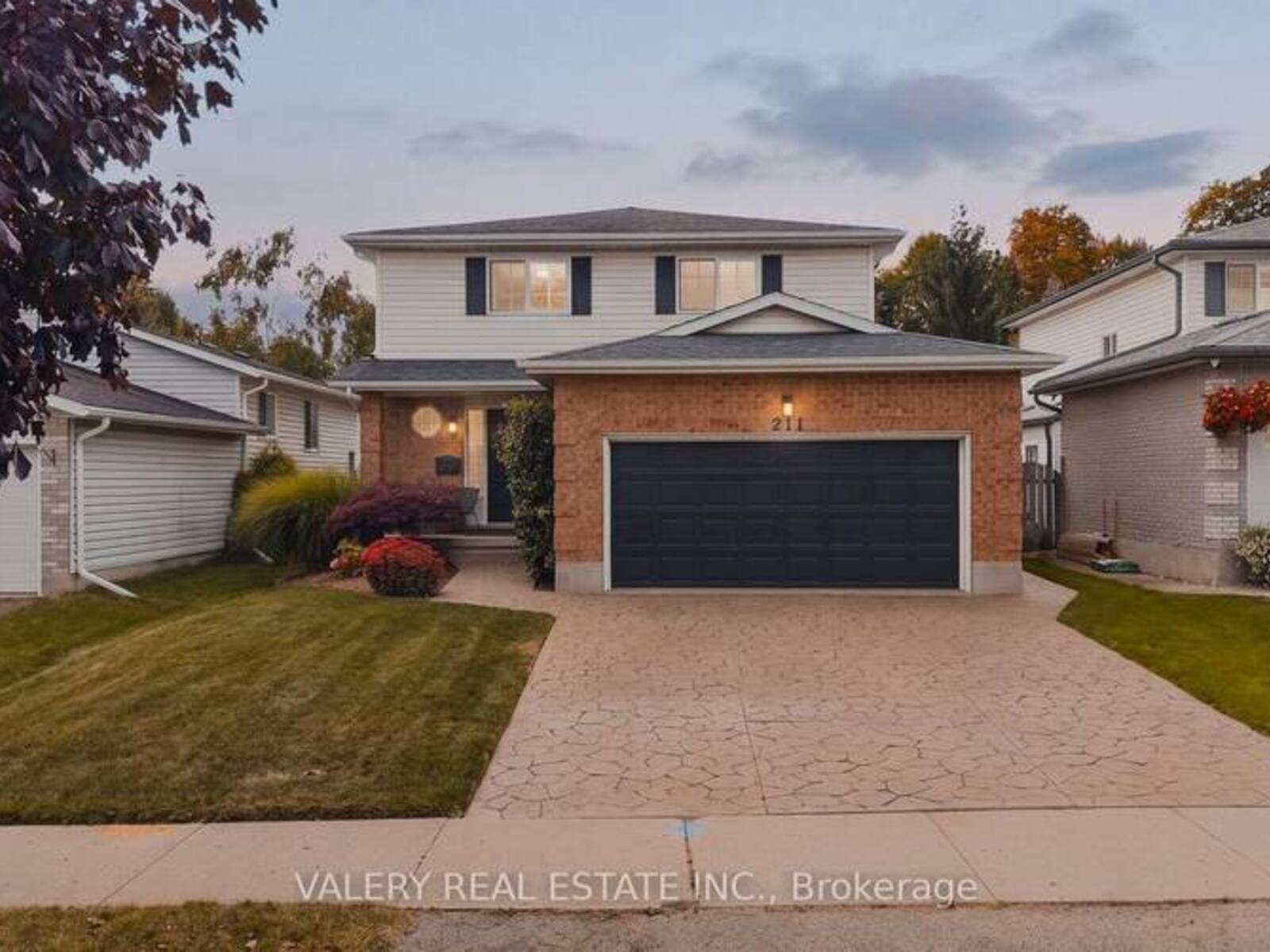 211 EASTFOREST TRAIL, Kitchener, Ontario N2N 3E8