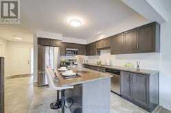 31 MARSHALL DRIVE | Guelph Ontario | Slide Image Eleven