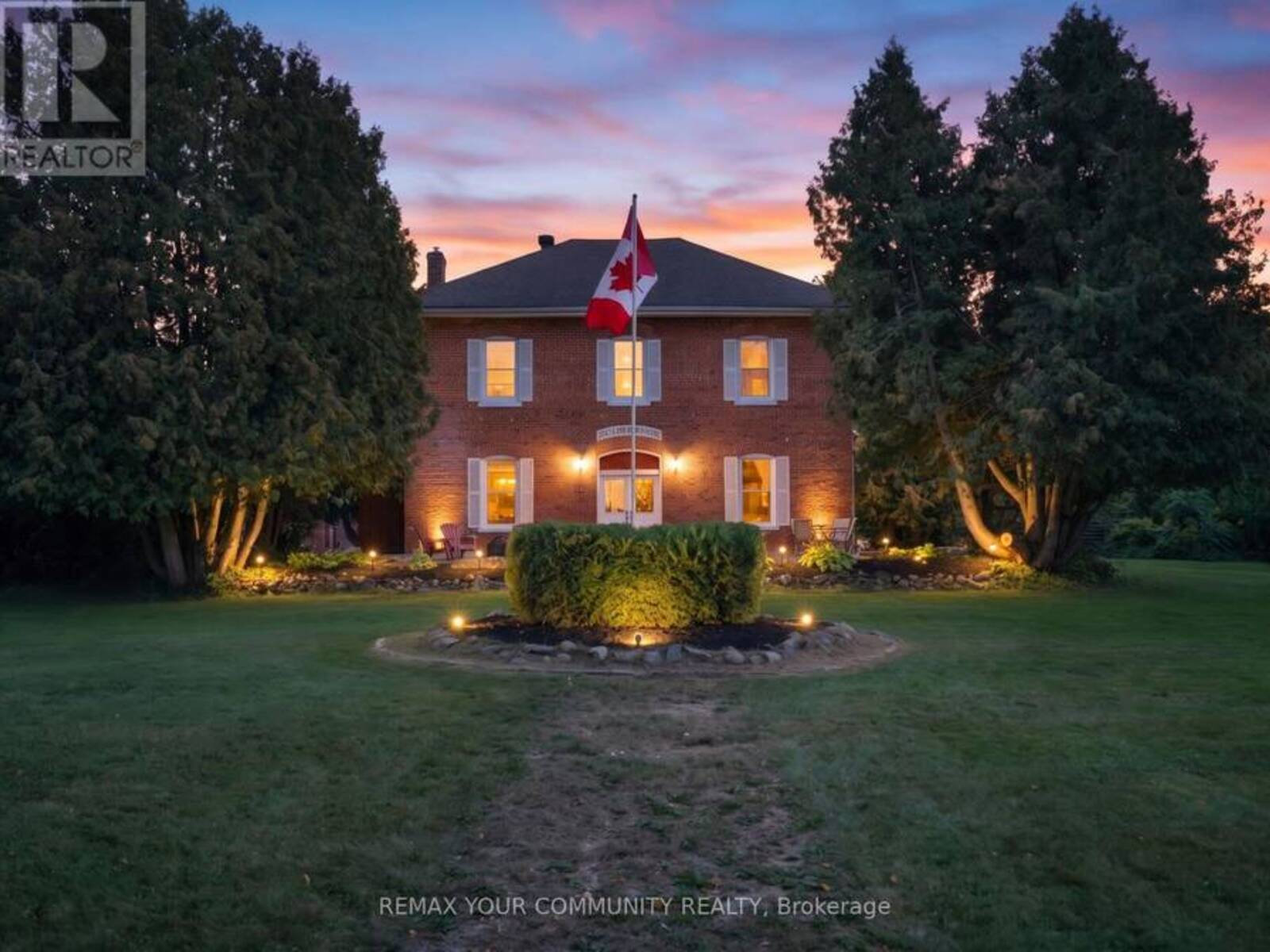 351 HEDGE ROAD, Georgina, Ontario L0E 1R0