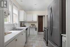 22 BELVEDERE BOULEVARD | Toronto Ontario | Slide Image Thirteen