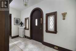 22 BELVEDERE BOULEVARD | Toronto Ontario | Slide Image Seventeen