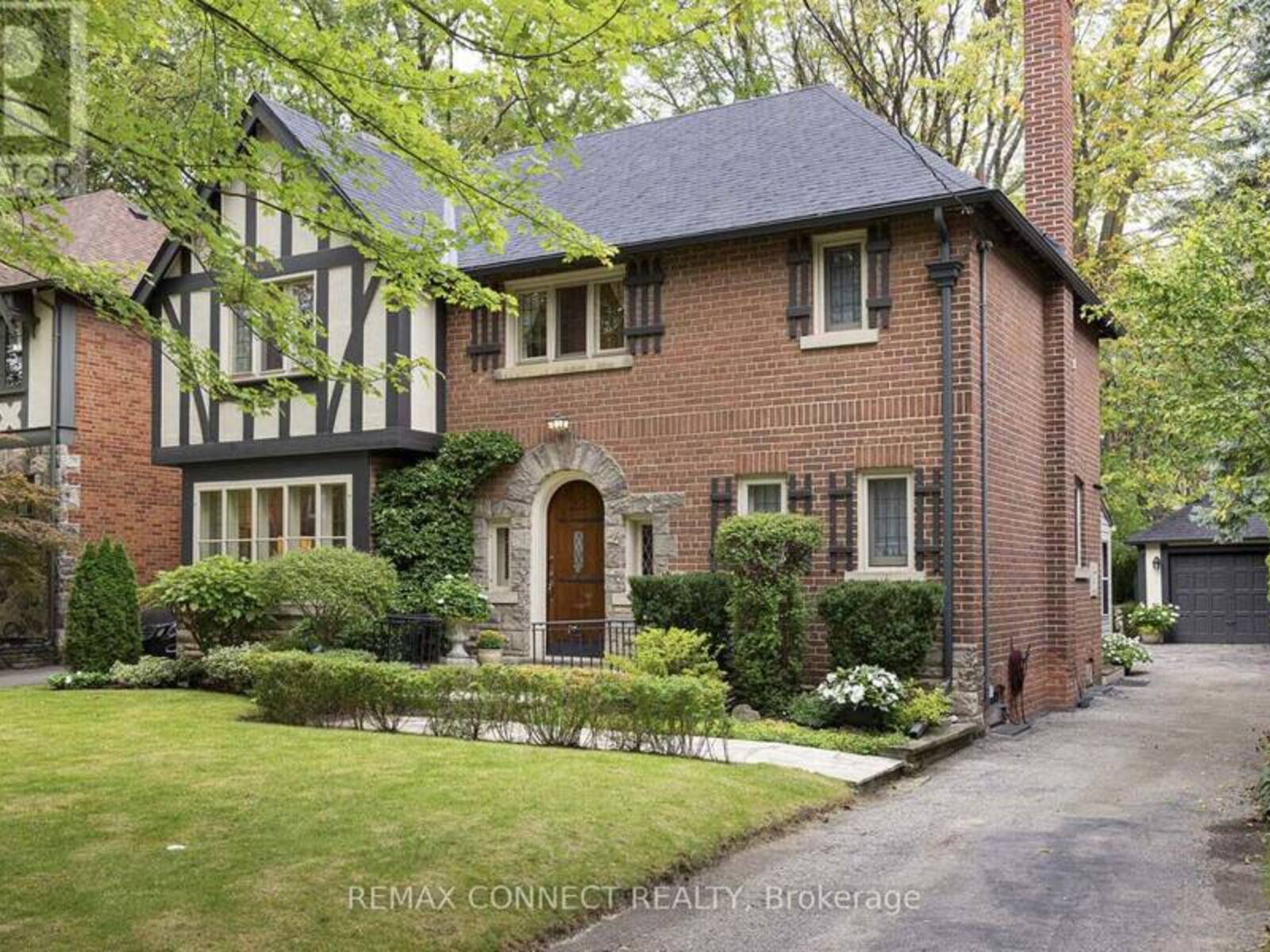 22 BELVEDERE BOULEVARD, Toronto, Ontario M8X 1K1