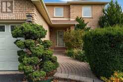 73 BROWN STREET | Barrie Ontario | Slide Image Two
