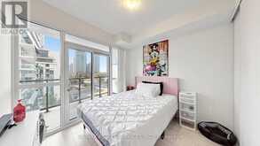 707 - 38 ANNIE CRAIG DRIVE | Toronto Ontario | Slide Image Thirteen