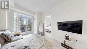 707 - 38 ANNIE CRAIG DRIVE | Toronto Ontario | Slide Image Nine
