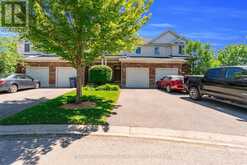 15 - 151 CLAIRFIELDS DRIVE E | Guelph Ontario | Slide Image Two