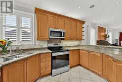 53 AISHFORD ROAD | Bradford West Gwillimbury Ontario | Slide Image Thirteen