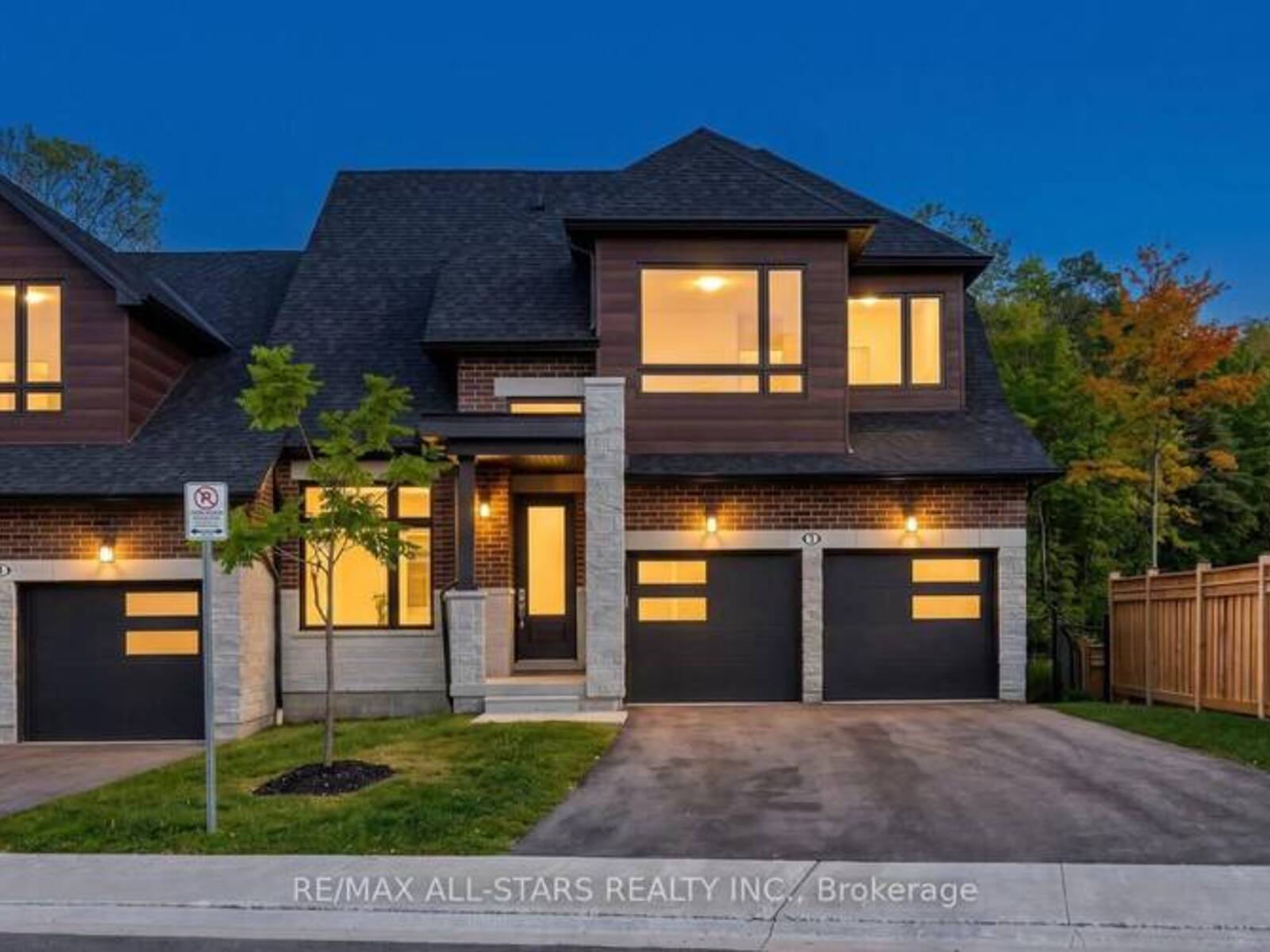 1 LOIS TORRANCE TRAIL, Uxbridge, Ontario L9P 0R9