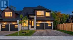 1 LOIS TORRANCE TRAIL | Uxbridge Ontario | Slide Image One