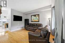 5 PARROTTA DRIVE | Toronto Ontario | Slide Image Five