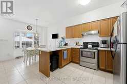 5 PARROTTA DRIVE | Toronto Ontario | Slide Image Eight