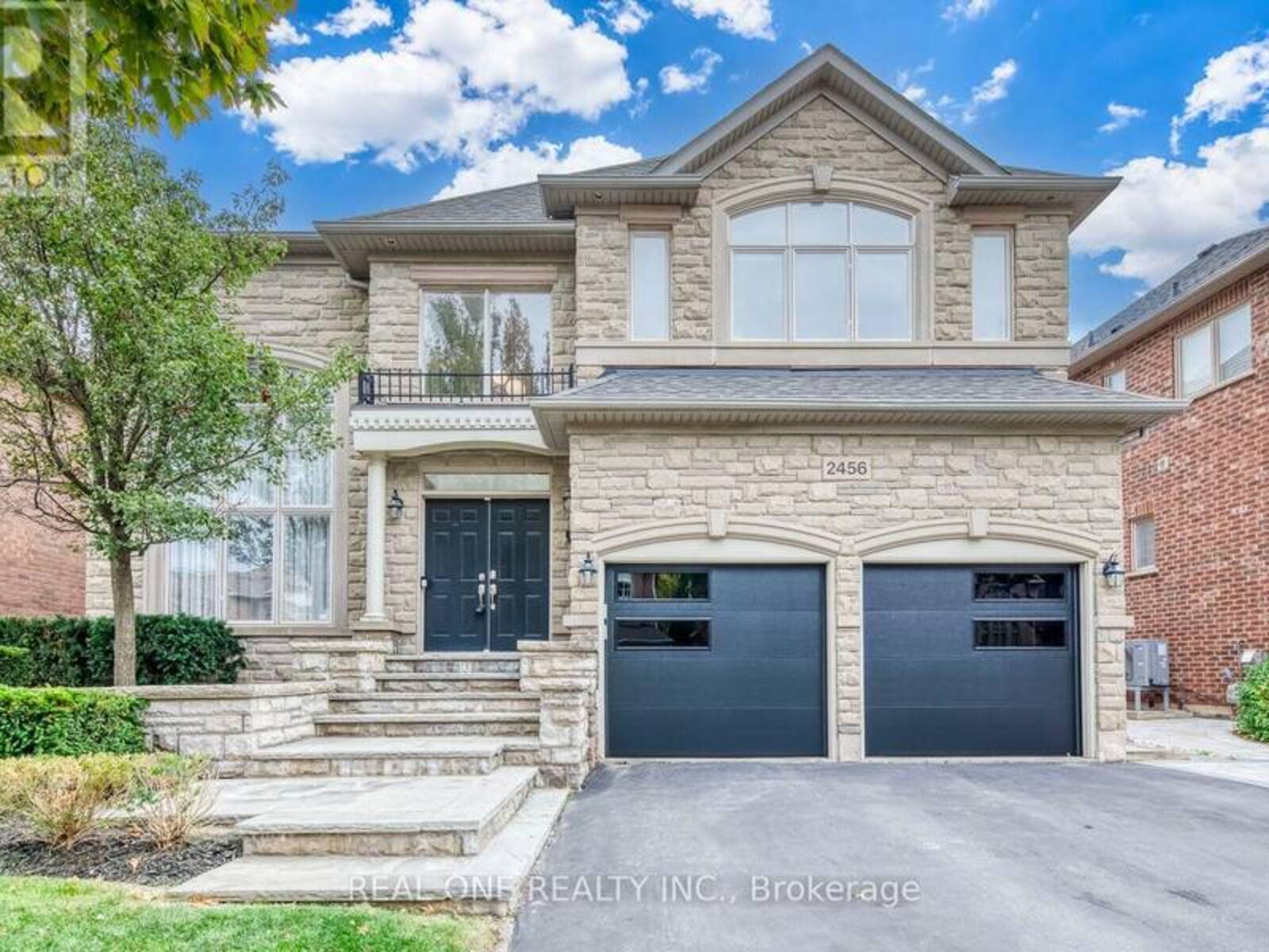 2456 BON ECHO DRIVE, Oakville, Ontario L6H 7P9