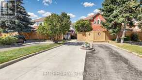 81 SHADY PINE CIRCLE | Brampton Ontario | Slide Image One
