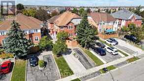 81 SHADY PINE CIRCLE | Brampton Ontario | Slide Image Forty