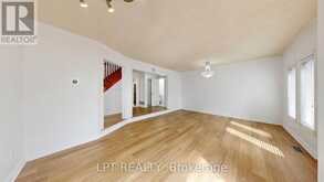 81 SHADY PINE CIRCLE | Brampton Ontario | Slide Image Eight