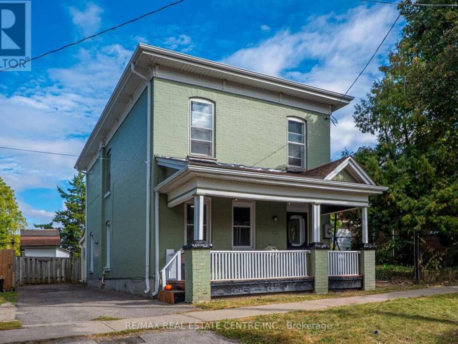 137 ALFRED STREET, Brantford, Ontario N3S 5G7