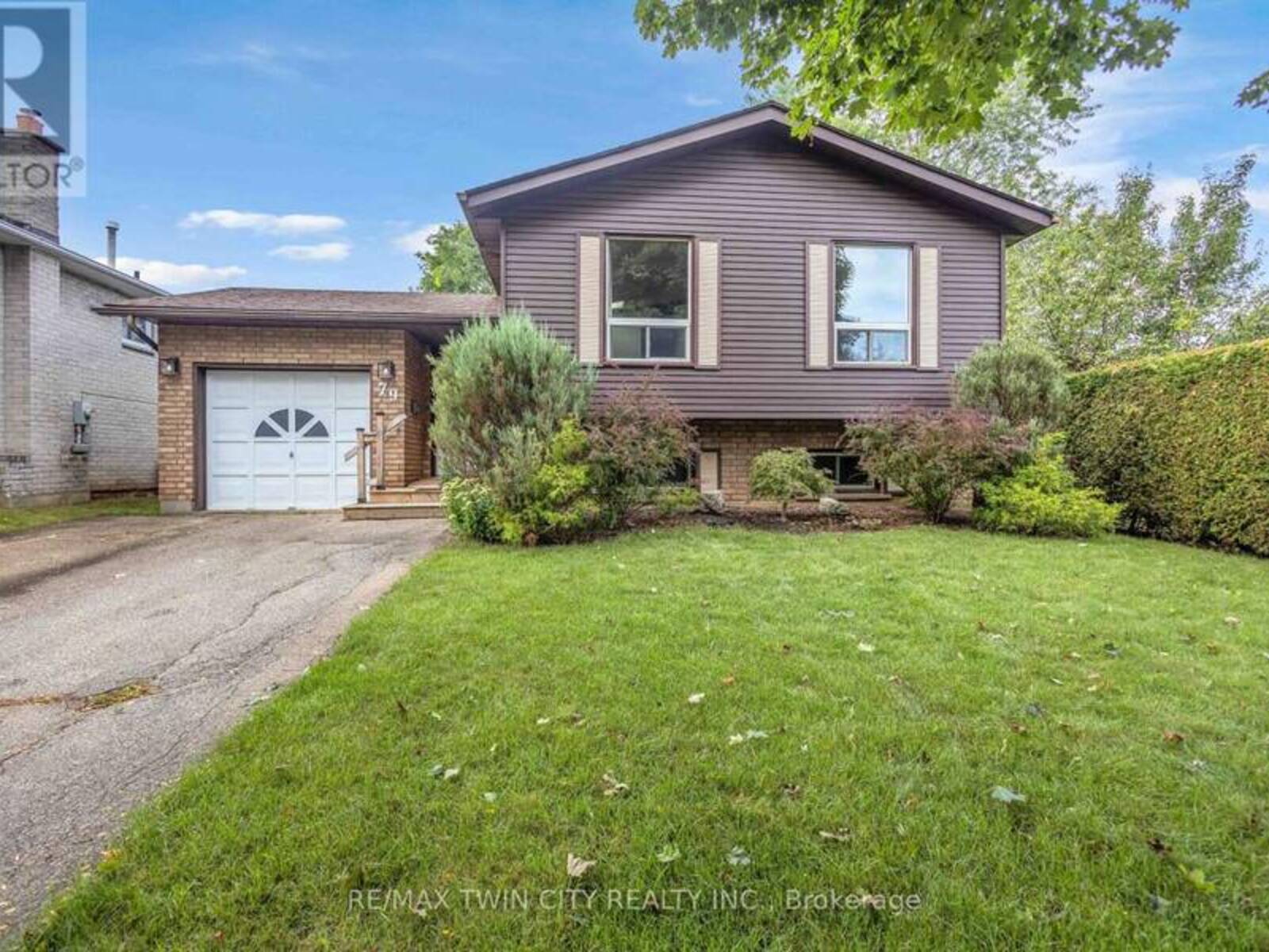 79 HOBART CRESCENT, Brantford, Ontario N3P 1T7