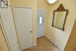 18 CLAUDETTE GATE | Hamilton Ontario | Slide Image Five