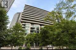 579 - 209 FORT YORK BOULEVARD | Toronto Ontario | Slide Image Twenty-six
