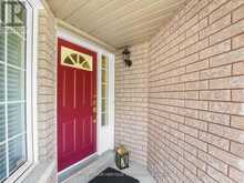 51 ANNIE CRESCENT | Ajax Ontario | Slide Image Four