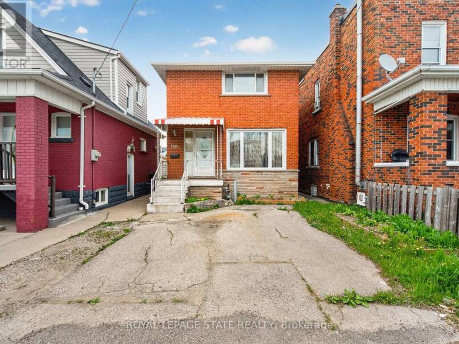 1385 BARTON STREET E, Hamilton, Ontario L8H 2W4