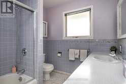 14 WOODSIDE DRIVE | Hamilton Ontario | Slide Image Sixteen