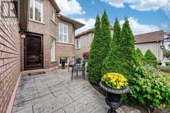 78 COALBROOK COURT | Vaughan Ontario | Slide Image Three