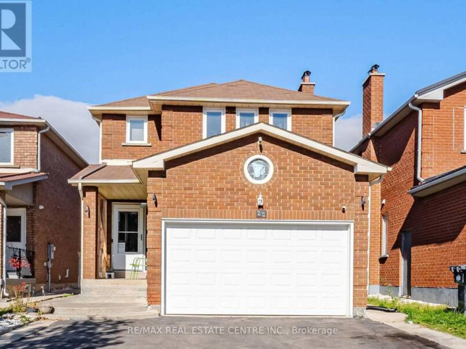 22 FAYWOOD DRIVE, Brampton, Ontario L6Y 4K3
