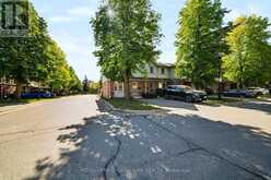 43 - 180 MARKSAM ROAD | Guelph Ontario | Slide Image Forty-nine
