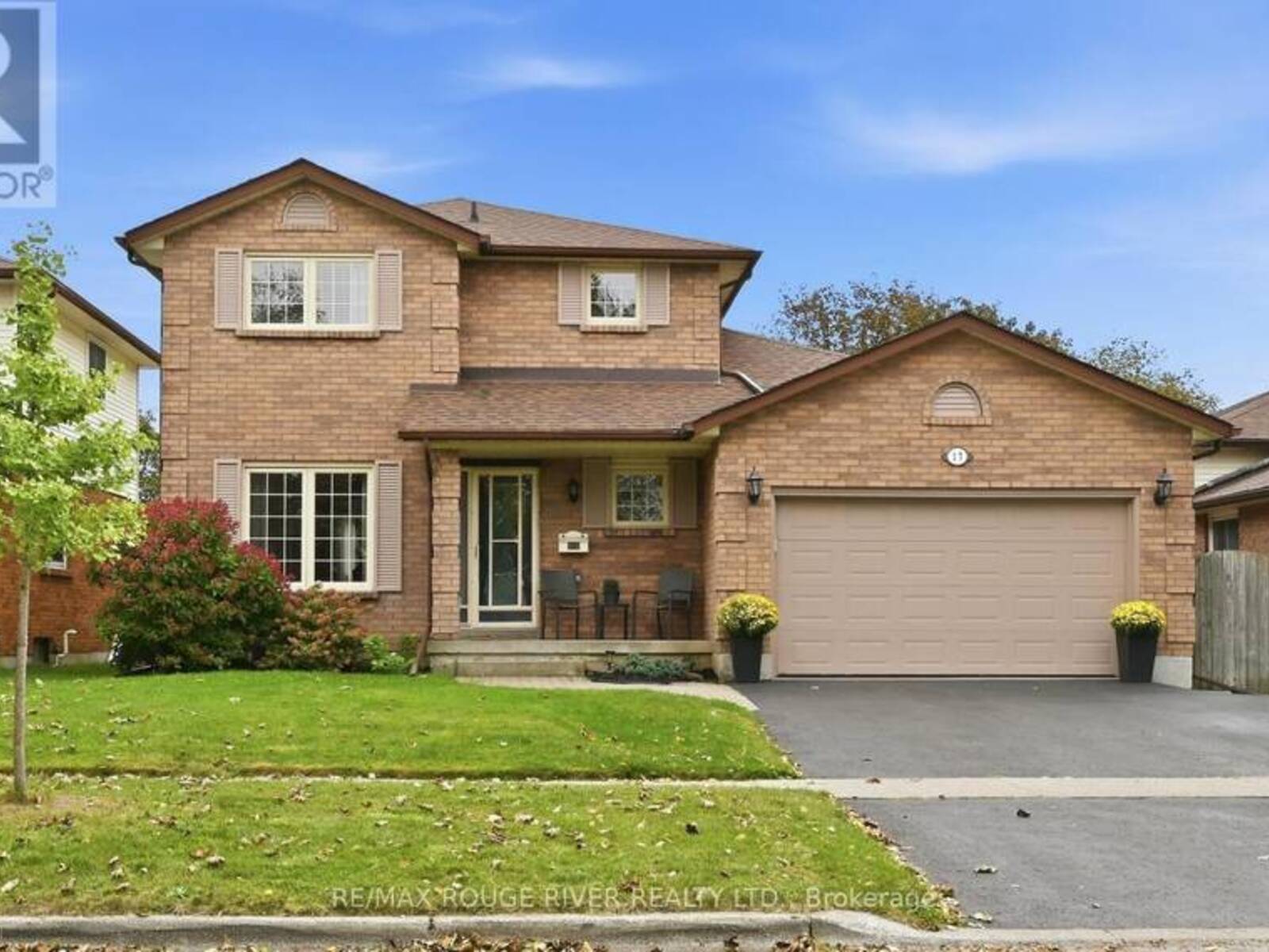 17 CLOVERFIELD STREET, Clarington, Ontario L1E 1K4