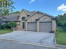 7 - 26 RED HAVEN DRIVE | Grimsby Ontario | Slide Image One