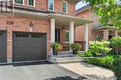 228 TWIN HILLS CRESCENT | Vaughan Ontario | Slide Image Three