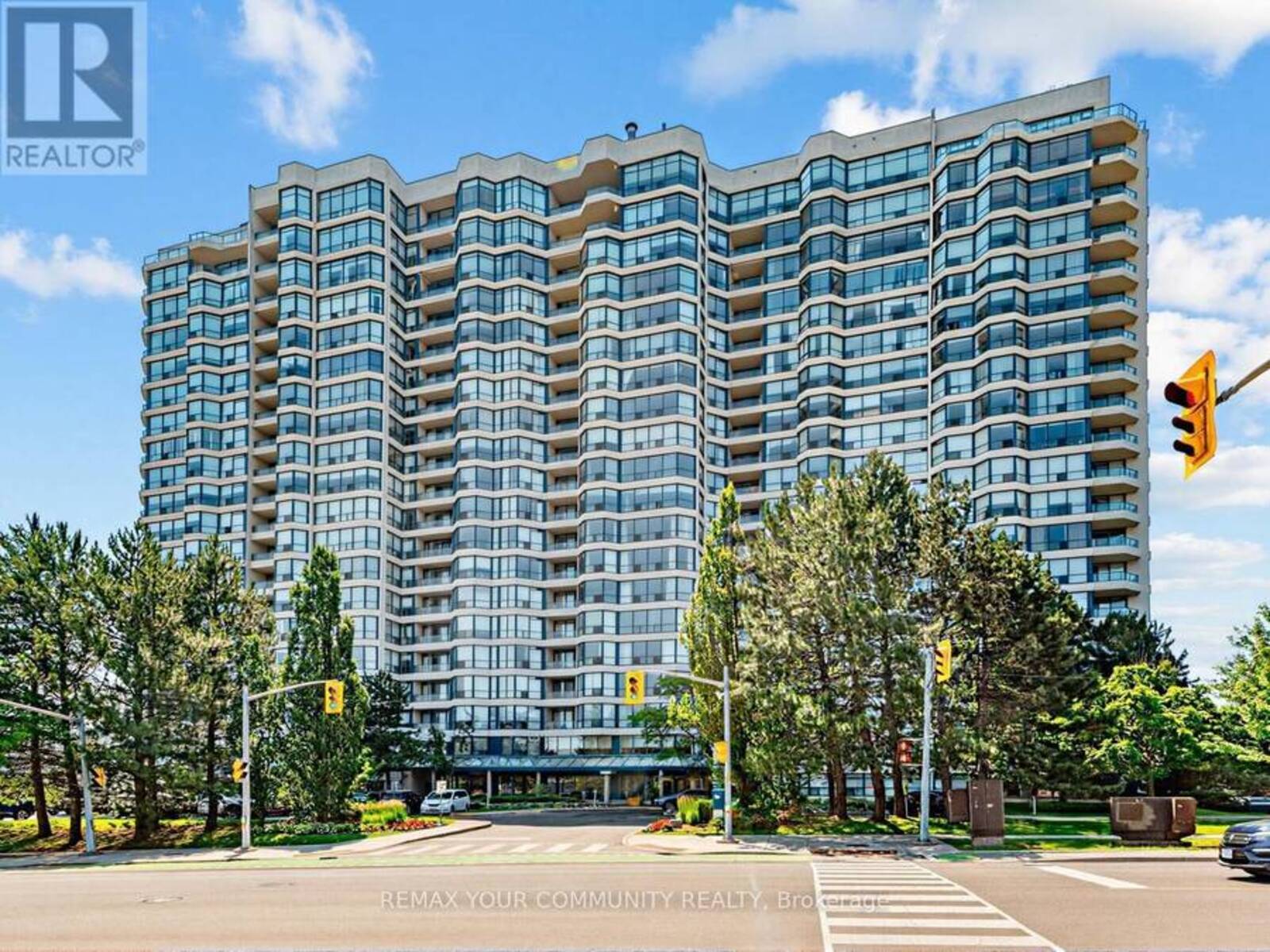 612 - 1 CLARK AVENUE, Vaughan, Ontario L4J 7Y6