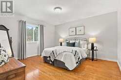 1309 MONMOUTH DRIVE | Burlington Ontario | Slide Image Sixteen
