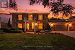 1309 MONMOUTH DRIVE | Burlington Ontario | Slide Image Thirty-two