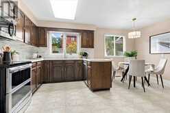 1309 MONMOUTH DRIVE | Burlington Ontario | Slide Image Nine