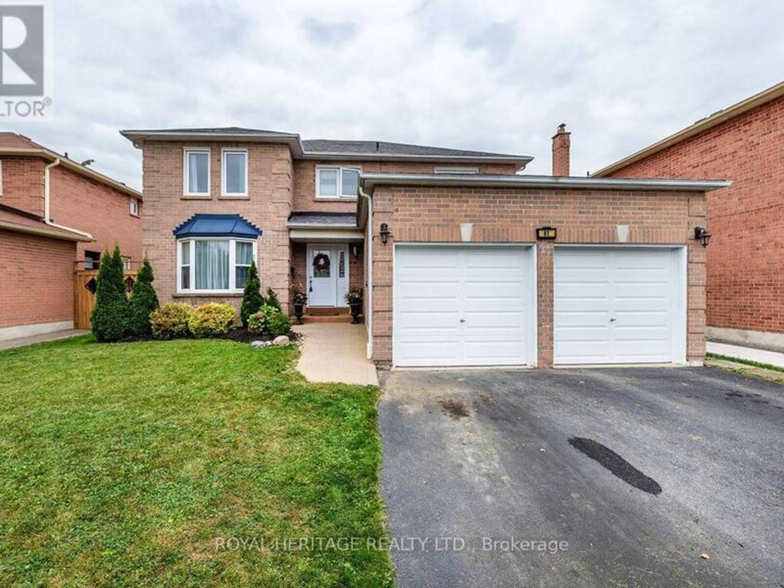 61 FOREST HTS STREET, Whitby, Ontario L1R 1T8