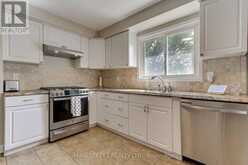 850 ARNOLD CRESCENT | Newmarket Ontario | Slide Image Eleven