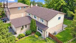 850 ARNOLD CRESCENT | Newmarket Ontario | Slide Image One